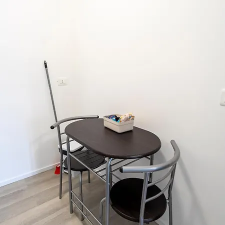 בית הארחה Prestige House 9